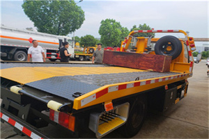 定海附近拖车电话号码服务